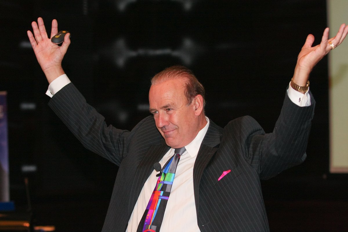 PERFORMANCE REVIEWS:
A Road Map For You and Your Employees
By John Tschohl December Media Release 
 sqi.genoo.com/view_email.jsp… #Johntschohl #customerservice #performance #performancereview #CustomerEngagement #customerappreciation