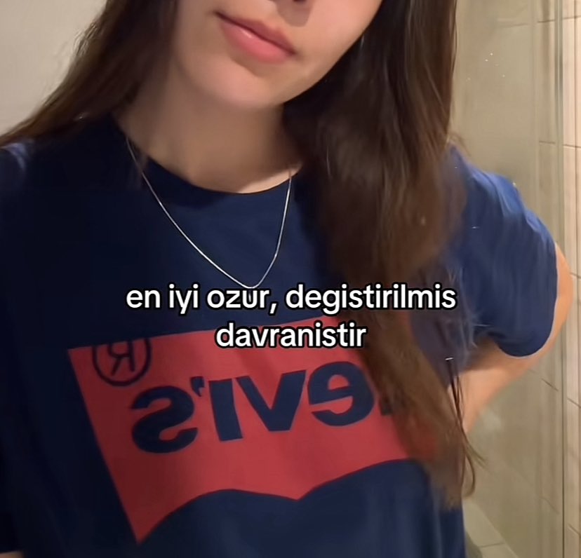 Alya (@alyareckles) on Twitter photo 