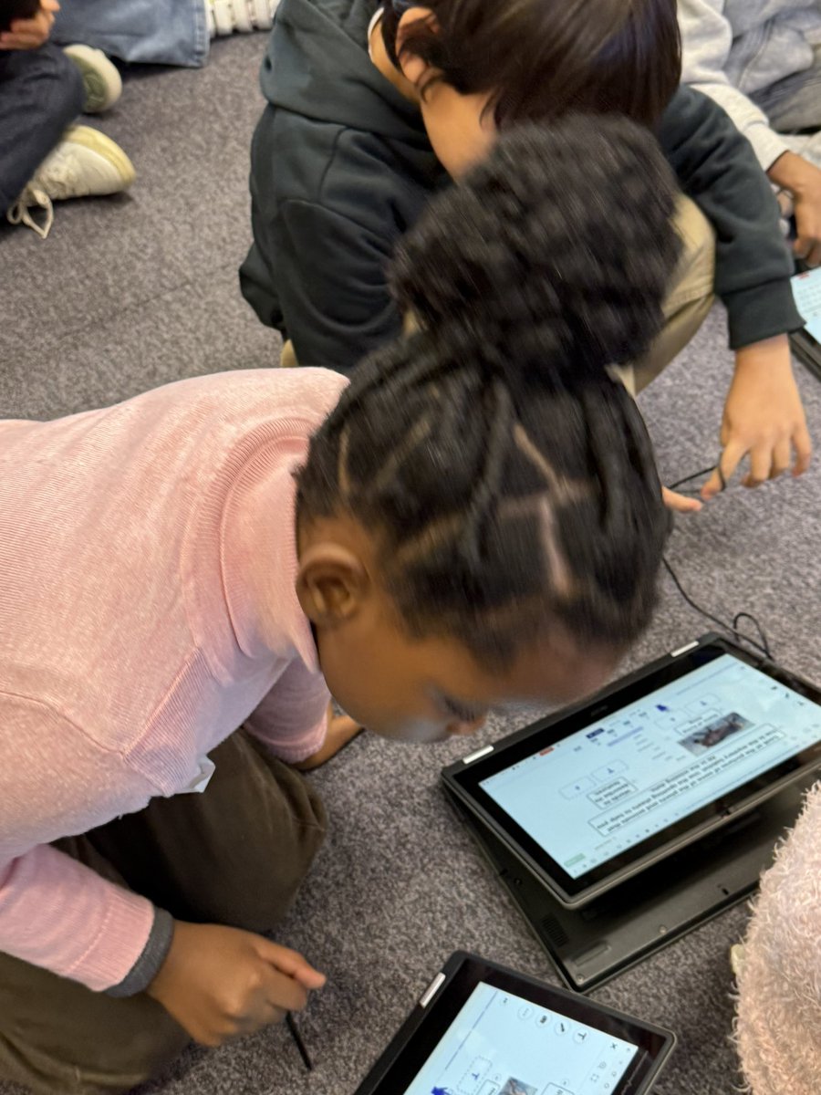 ManorParkSchSM1's tweet image. This week, our amazing Year 2 scientists turned into nature detectives! 🕵️ 🔬 They were busy exploring the incredible features of animals and plants, figuring out the perfect habitats they call home and how they’ve adapted to thrive there. #WeAreLEO #MPPAScience