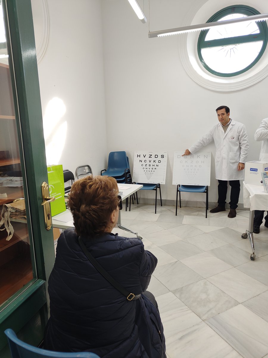 COOOAndalucia's tweet photo. 👁️✨ Esta mañana hemos participado en la jornada de sensibilización por el #DíaMundialdelaDiabetes impulsada por la delegación de Promoción de la Salud del Ayuntamiento de Sevilla, actividad aplazada el pasado 14 de noviembre por la activación de la aviso naranja de la Aemet. https://t.co/WdzJd8TlN6