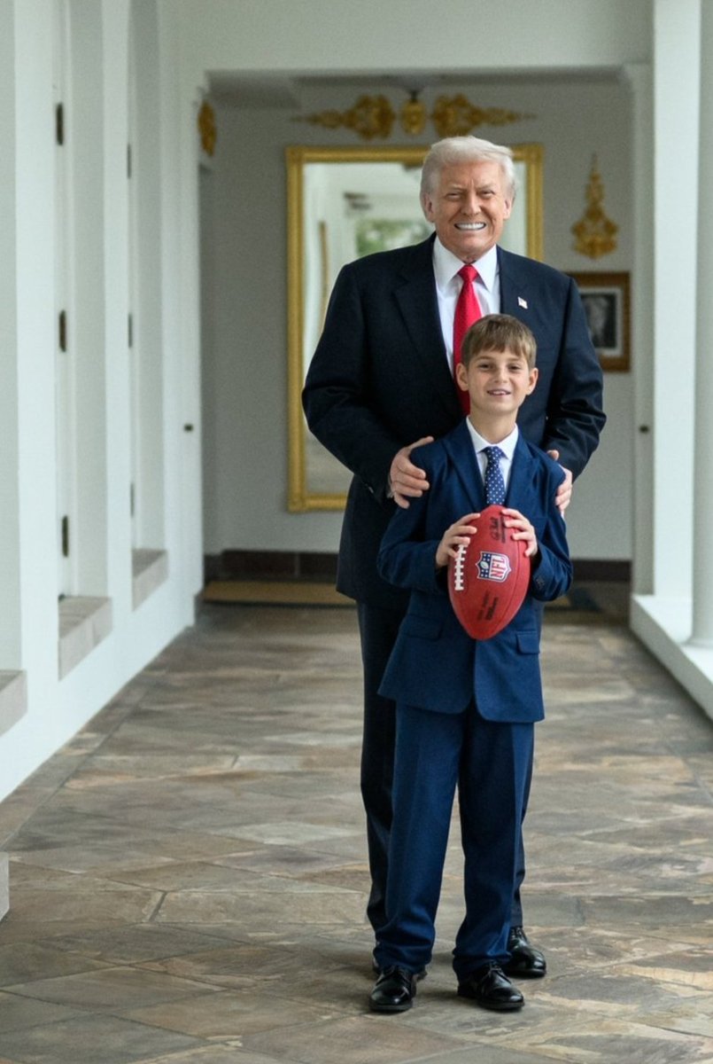 PU28453638's tweet photo. Sometimes he is just a Grandpa. 🥰 https://t.co/jdI15SEEKd