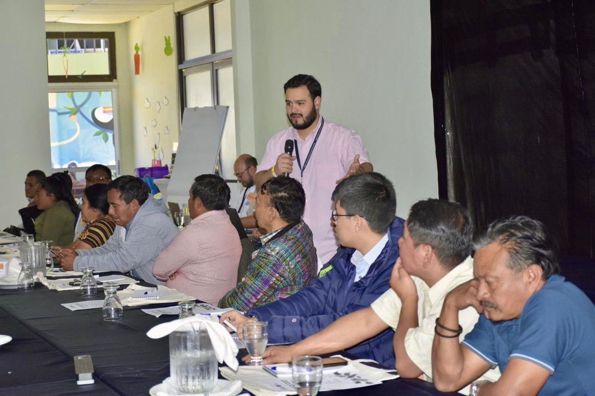 SCEPgt's tweet image. Más de 45 comunicadores sociales de medios comunitarios, municipales, departamentales y regionales del occidente del país se reunieron aquí para dialogar y actualizar información sobre los procesos de participación ciudadana en el marco del #Siscode.

#TransfiriendoPoderalaGente