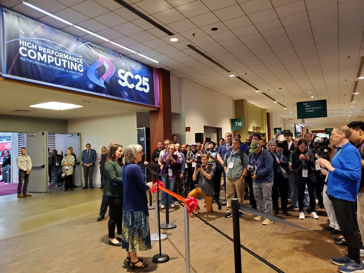 Hall-Erickson tweet media