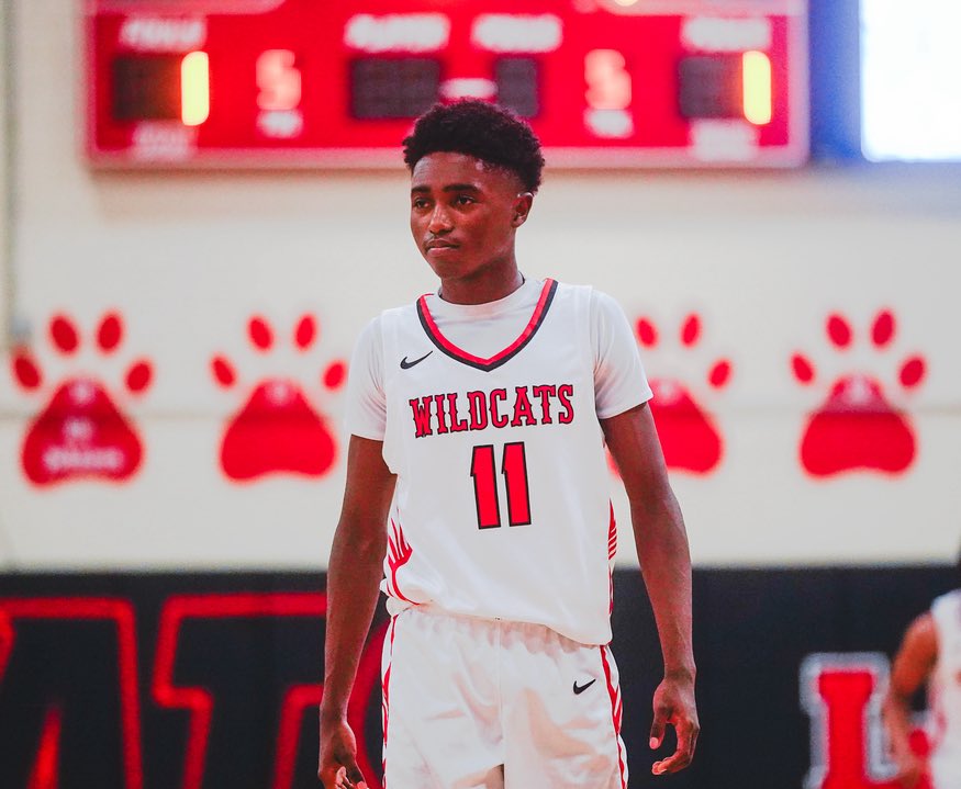 LHWildcatHoops's tweet photo. HBD S/O to soph guard @jman17_2028 ‼️🏀🐾 #Family https://t.co/jy9dQZNPHO