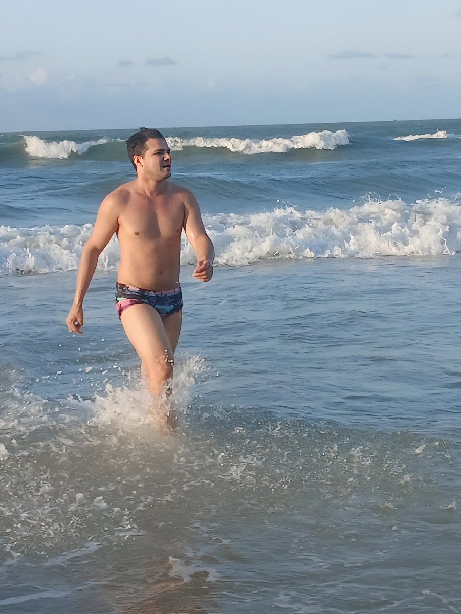 rodrigokayque's tweet photo. Só um mergulho 🌊 https://t.co/a9HGQist3h