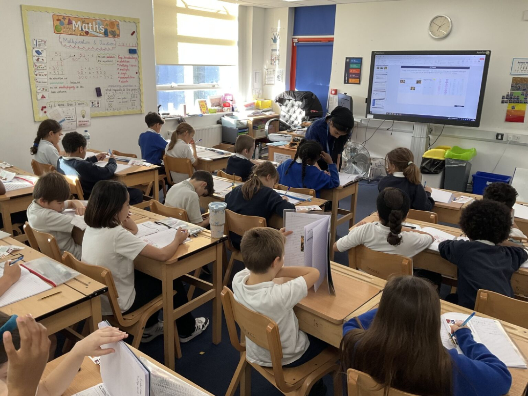 ECFSprimary's tweet image. Year 4 have been exploring the world of Scandinavian mythology, discovering thrilling tales of Norse gods like Thor and Loki. The class loved exploring these legendary characters and their epic adventures in their English class!