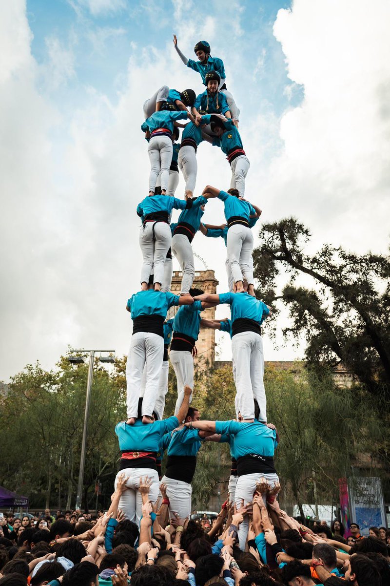 Què grans que sou, <a href="/xoriguersudg/">Xoriguers de la UdG</a>... Moltes felicitats pel primer 5 de 7 de la vostra història, que segur que és el primer de molts! Com diria el Puigdemont del Polònia... però Girona (i Salt) més! 💙💛 #orgulldeveïns