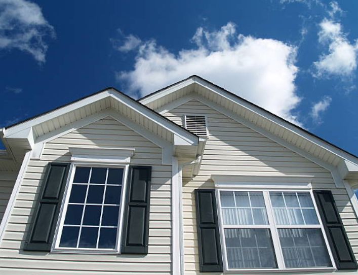 RoofingMajor's tweet image. New windows = lower bills + a comfier home. Easy math. Major Construction can help. 🪟
#WindowReplacement #EnergySmart #HomeUpdates #ComfortUpgrade #MajorConstruction