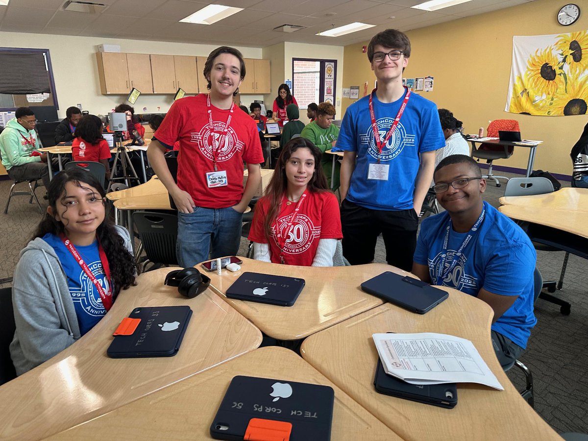 ColsCitySchools's tweet image. The @TECHCORPSUS Hackathon brought coding to life for over 200 students across the District. Students were guided by industry mentors and university professors to code, problem-solve, and innovate technology for the future. Our #LeadersGrownHere are powering the future. 🔌💡