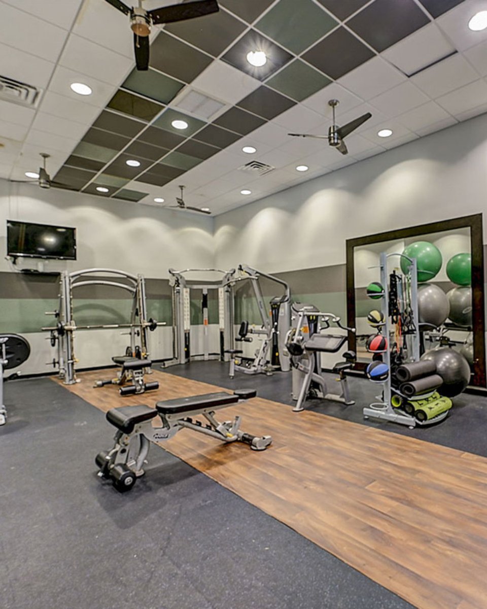 cmcapartments's tweet image. 📍 Community Highlight: The Waterford at Mandarin Apartments in Jacksonville, FL.

Work out your way, just steps from your front door. Our fitness center is stocked and ready to help you crush your wellness goals! 🏃‍♀️💚

#CommunitySpotlight #CMC #CMCApartments