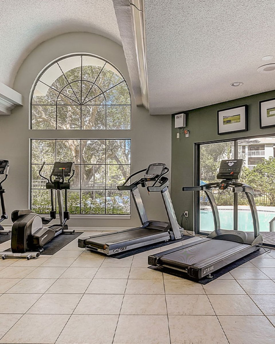 cmcapartments's tweet image. 📍 Community Highlight: The Waterford at Mandarin Apartments in Jacksonville, FL.

Work out your way, just steps from your front door. Our fitness center is stocked and ready to help you crush your wellness goals! 🏃‍♀️💚

#CommunitySpotlight #CMC #CMCApartments