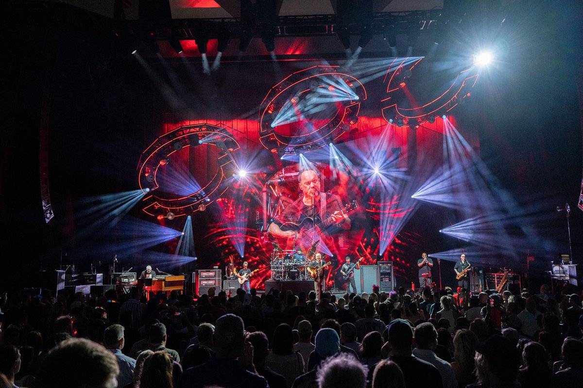 TheRobeWay's tweet photo. Fenton Williams & Aaron Stinebrink enjoy developing imaginative lighting schemes to keep the Dave Matthews Band looking fresh for their massively popular summer tours working with TMS in Omaha & @Robelighting #iFORTE, #Spikie, #MegaPointe & #RoboSpot systems. https://t.co/g8hbL5C07k