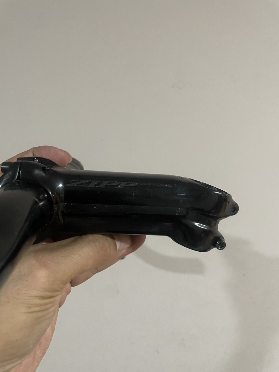 donkohoandeto's tweet image. #fnfjb 

Jual barset

Dropbar fsa 40m
Stem zipp sl 110 - 17’ 

1.5jt