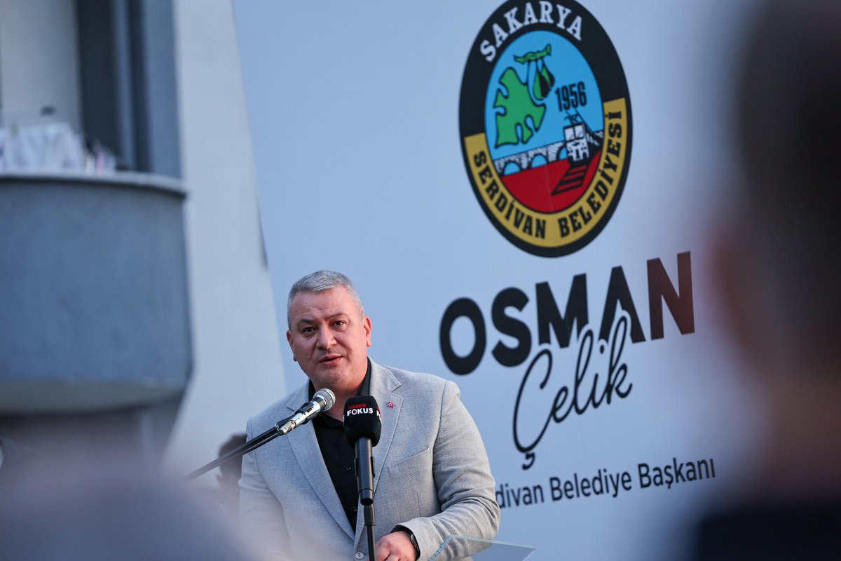 Sokaklarımız, yapılan düzenlemelerle yeni bir kimlik kazanıyor; yayalaştırma çalışmalarımız ise kararlılıkla devam ediyor.

Bu kapsamda yenilenen Sipahi Sokak’ta bugün keyifli ve anlamlı bir günü hep birlikte yaşadık.

AK Parti Genel Başkan Yardımcımız, Büyükşehir Belediye