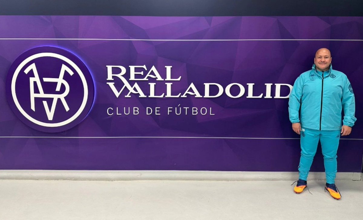 DEPACHECOS's tweet image. Real Valladolid incorpora a Enrique Alfaro a su cuerpo técnico

El Real Valladolid integró al exgobernador de Jalisco, Enrique Alfaro, a su cuerpo técnico como parte de su etapa formativa en el futbol, informó MARCA Valladolid.

Alfaro dejó la política en 2024 para enfocarse en…