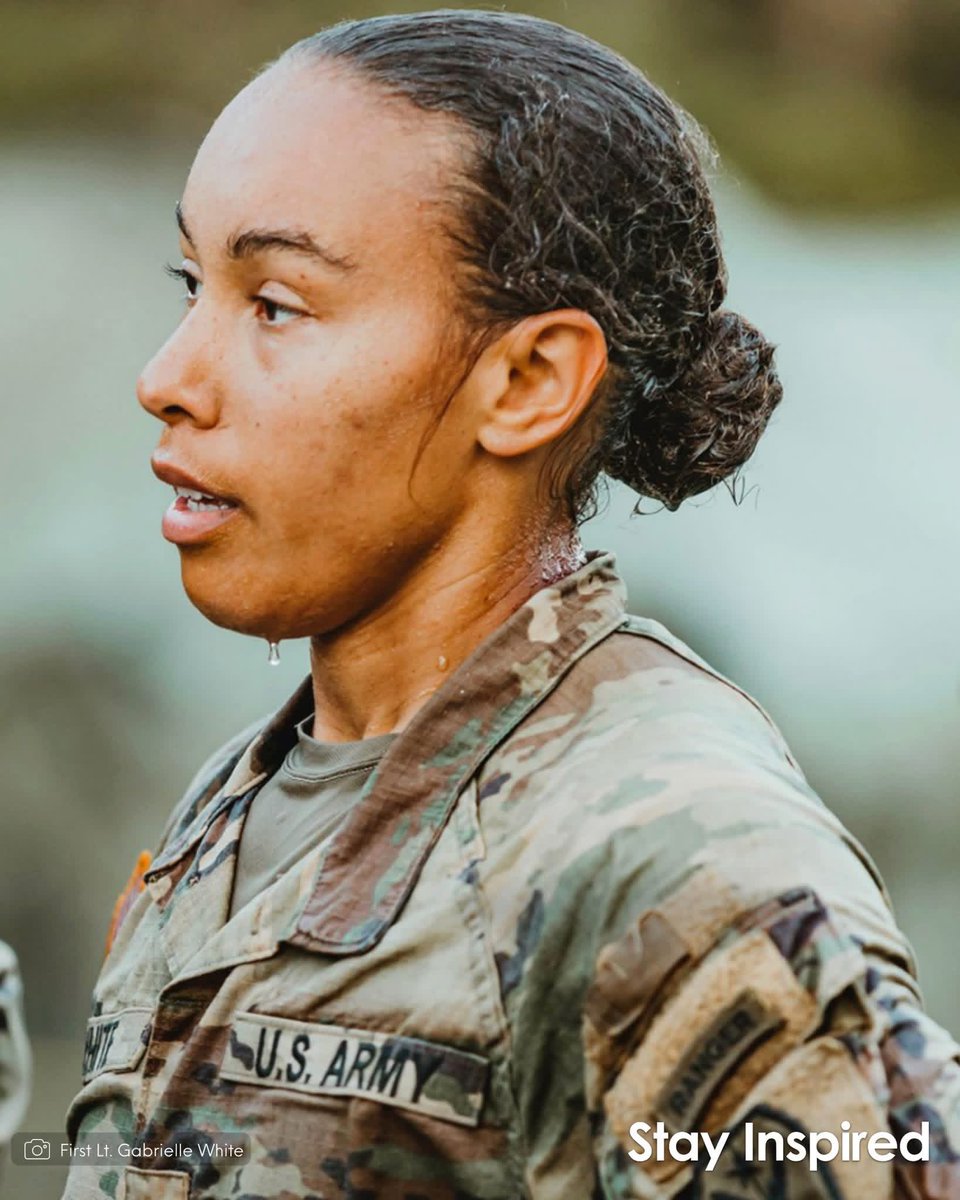 JamesHu27192912's tweet image. Congratulations! Lt. Gabrielle White is the very first female Army Ranger to ever compete in the Best Ranger Competition! The Best Ranger Competition is a tough, elite-level, three-day test of physical and mental endurance. Out of 52 all-male teams, White and her teammate Capt.…