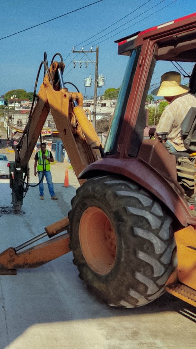 fc_consulconstr's tweet image. La maquinaria correcta marca la diferencia en cada obra. 🚜✅

📲Síguenos en nuestras redes para más contenido
IG: @fcconsultoriayconstruccion
FB: F&amp;amp;C Consultoría y Construcción

#machine #tools #Quality #OBRAS #workinprogress #Construction #Engineering #Project2025 #paofc #EşSan