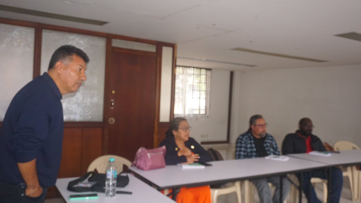 fecode's tweet image. Hoy, tiene lugar el Seminario Regional Zona Centro y Nuevos Departamentos, organizado por el Comité Ejecutivo y la Secretaría de Asuntos Laborales y Jurídicos, en el desarrollo de estos encuentros regionales, con la participación del equipo de FECODE, liderado por nuestro…