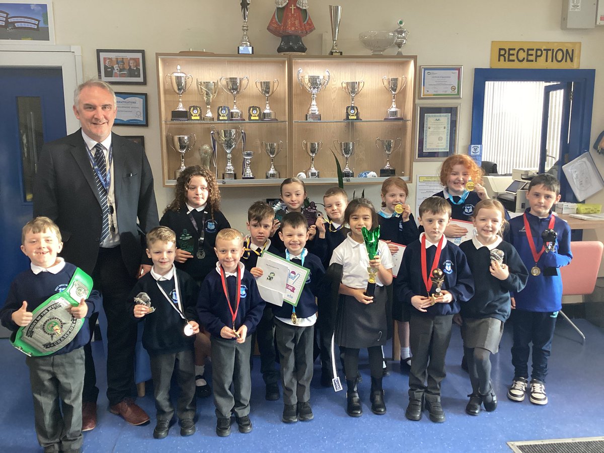 HolyChildPSBel's tweet image. A super Trophy Friday today. Congratulations to our talented pupils on their recent successes. 

#SharingCaringLearning #proudschool #congratulations #trophyfriday