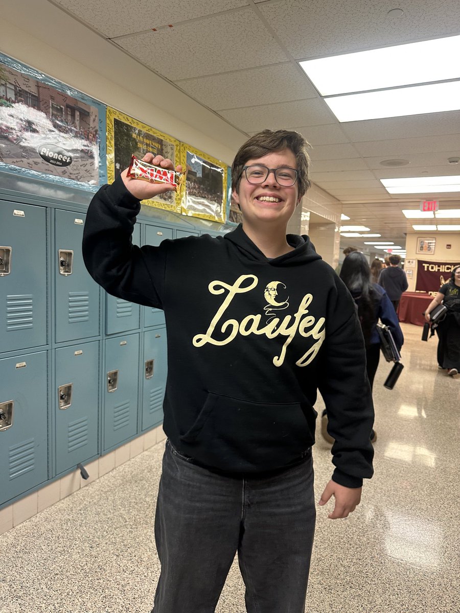 Congratulations to this week’s Golden Ticket winners! Dominic, Julian, Johann, Gio, Jacob &amp; Zachary all did something to make Tohickon a better place! Stay Gold! #Tohickon #CBSD #StayGold