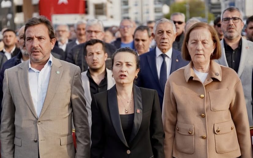 ilksenuludag's tweet image. Milletvekilimiz Selma Aliye Kavaf, Büyükşehir Belediye Başkanımız Besim Dutlulu, Köprübaşı Belediye Başkanımız Fatih Taşlı ve Kula Belediye Başkanımız Hikmet Dönmez ile birlikte Salihli Belediyesi tarafından yapılan Doç. Dr. Sinan Ateş Adalet Parkı’nın açılış törenine katıldık.…