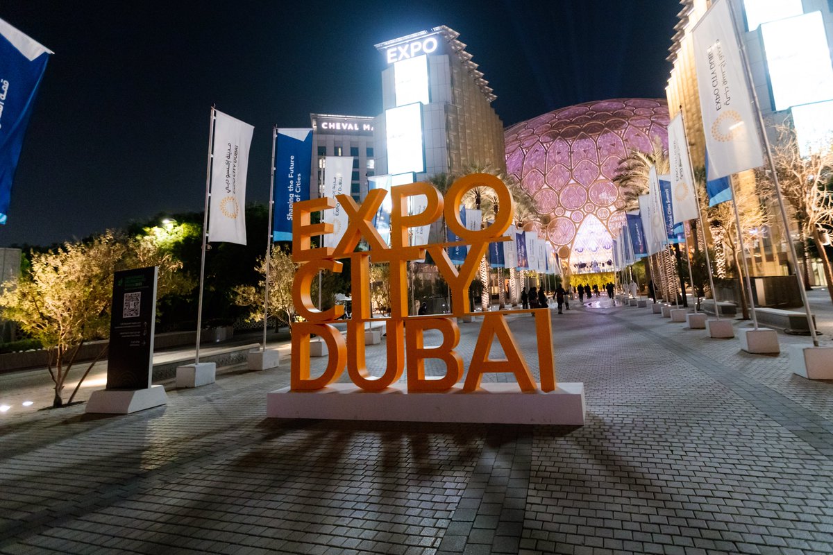 CCIdotCity's tweet image. At the #2025APCS in Dubai, CCI’s @David_Jidy led a panel on Innovative Governance for Urban Development with speakers from the @WorldBank, @UNStudio_Arch, and @ThisIsSIC.

Examples like Sherbro Island City &amp;amp; @expocitydubai show how new governance frameworks can unlock sustainable…