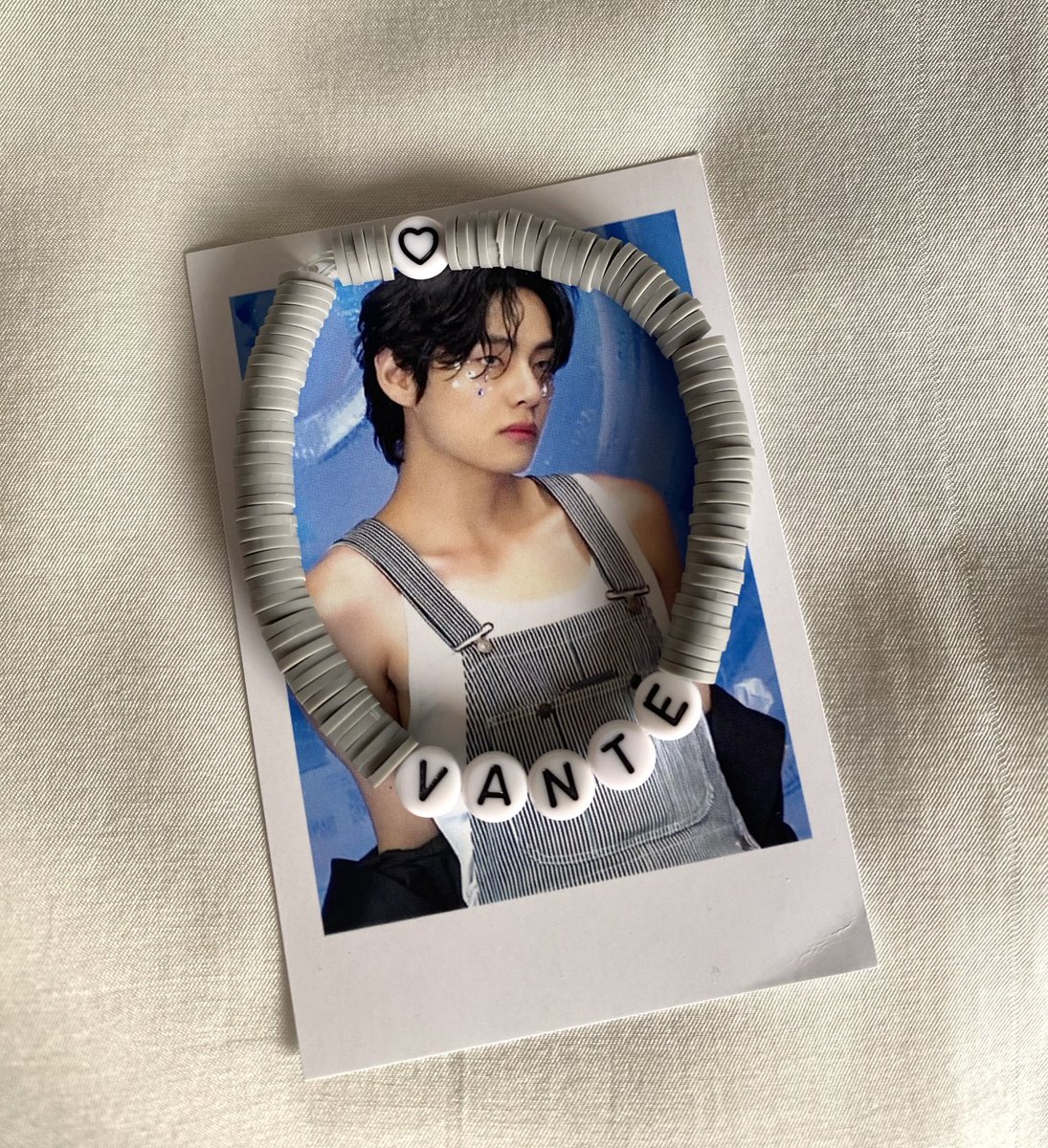 innervbear's tweet image. fanmade ürünler bts satış

sweet night kolye 100₺
vante bileklik: 50₺
taenin benzer bilekliği 30₺ 

@btsssatis @bangtansatiss @herturlugort @Bujosatistr @btssatistakasrt