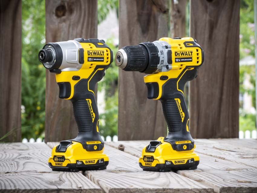 camolNFT's tweet photo. if your man can't tell the difference between these two tools then he's not your man https://t.co/GPhLByJF30