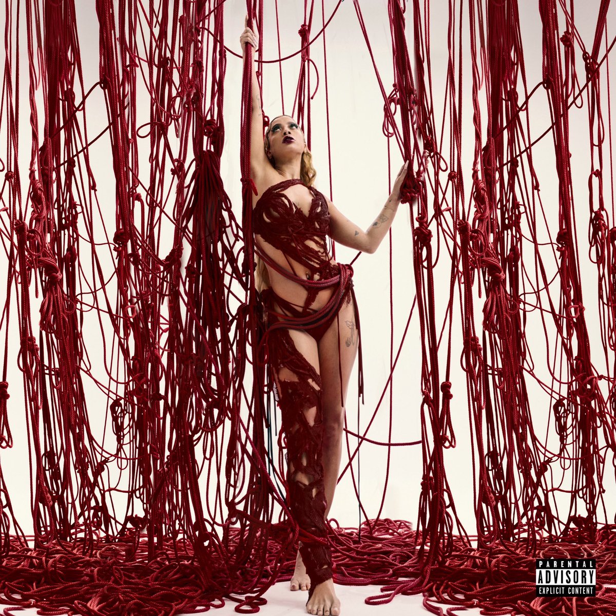 kianasource's tweet photo. Cut Ties: Deluxe by Kiana Ledé
Out Now ✂️🩸
— Feat. Chlöe, Queen Naija, &amp; BJ The Chicago Kid

Purchase &amp; Download
— https://t.co/lEswIiDoeL

Stay tuned for updates
— Kiana's website: https://t.co/kRlzffvW0T
Turn on Kiana's notifications: 
— @KianaLede https://t.co/AKLAk0HztN
