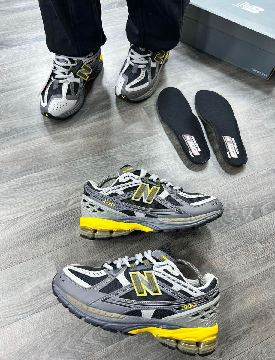 New balance 1906r 
Size: 40-45
Price: N73,000 (free nationwide delivery)