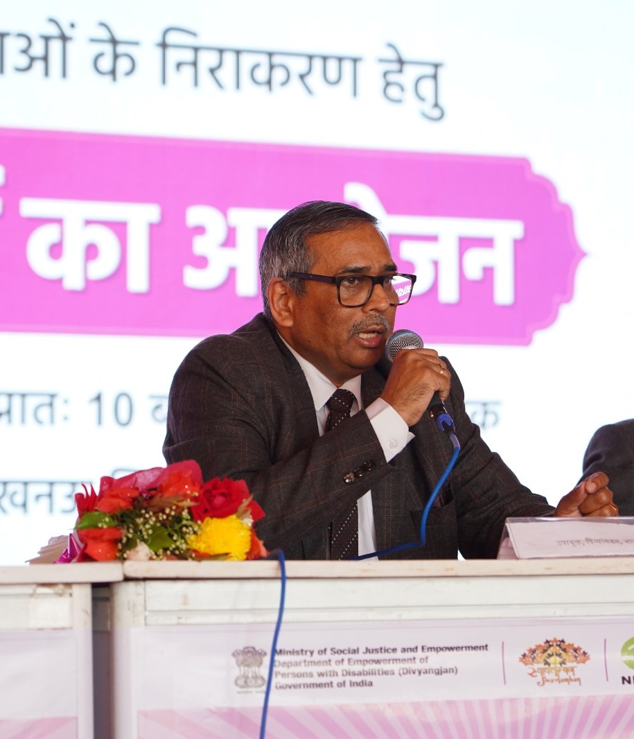 ndfdcindia's tweet photo. दिव्य कला मेले में प्रतिभा, परंपरा और आत्मनिर्भरता—साथ ही मोबाइल कोर्ट की सुविधा से दिव्यांगजन के लिए और भी सुगम आयोजन।
#DivyaKalaMela #MobileCourt #DivyangjanEmpowerment
#DivyangEntrepreneurs #SkillIndia #VocalForLocal #LocalToGlobal
#MakeInIndia #ArtAndCraft #DivyangTalent https://t.co/U3eSbQSSU6