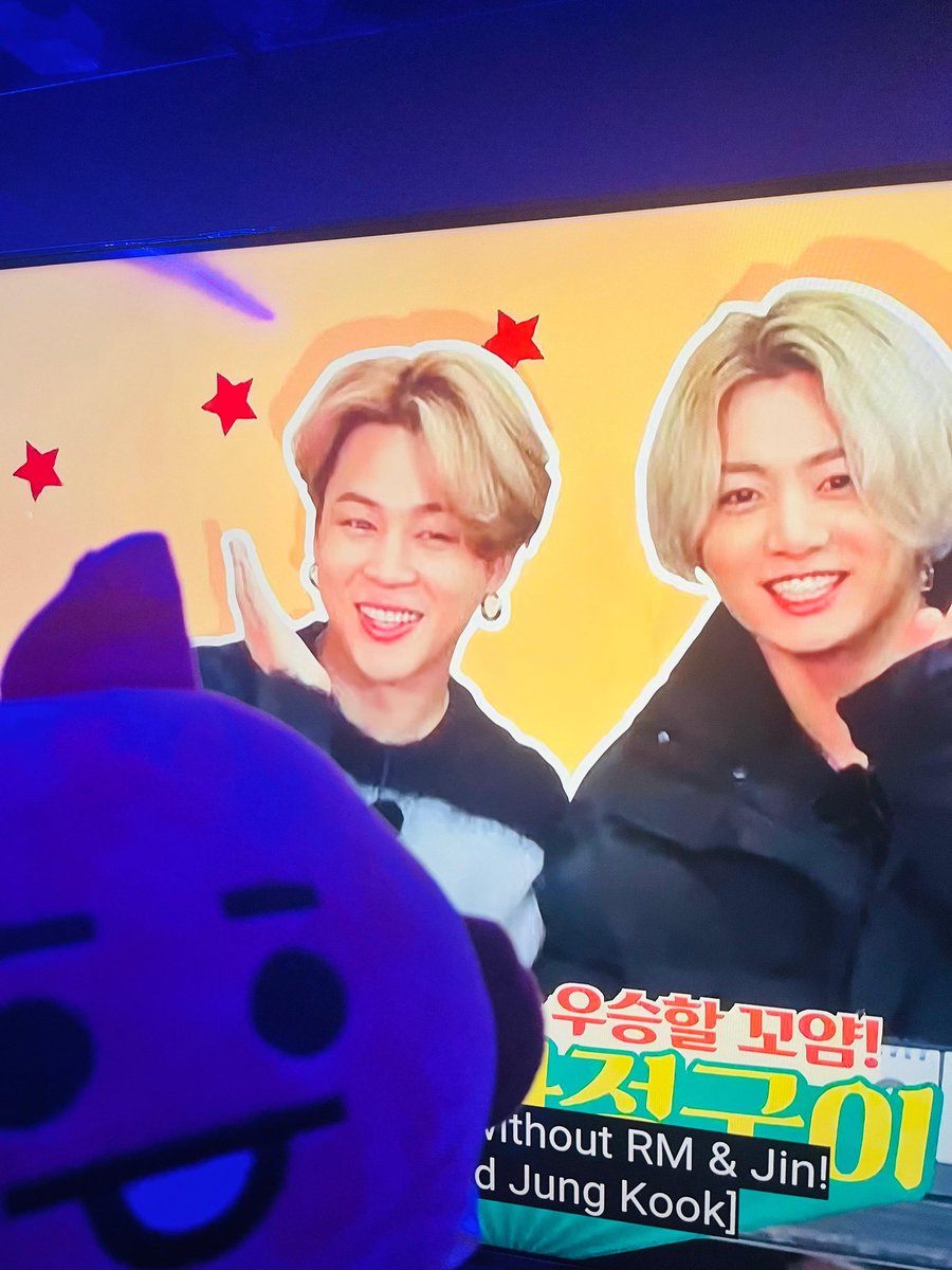 lavmaze7's tweet image. girl therapy💗 #RunBTS