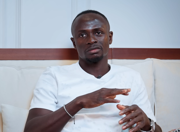 TouchlineX's tweet image. 🚨🗣️ Sadio Mané on living in Saudi Arabia: &quot;Honestly, I was really surprised. People are so welcoming, and being Muslim as well makes it even more special. You can see how amazing the people are.&quot;

&quot;One day during Ramadan, I was walking and some people invited me to eat with…