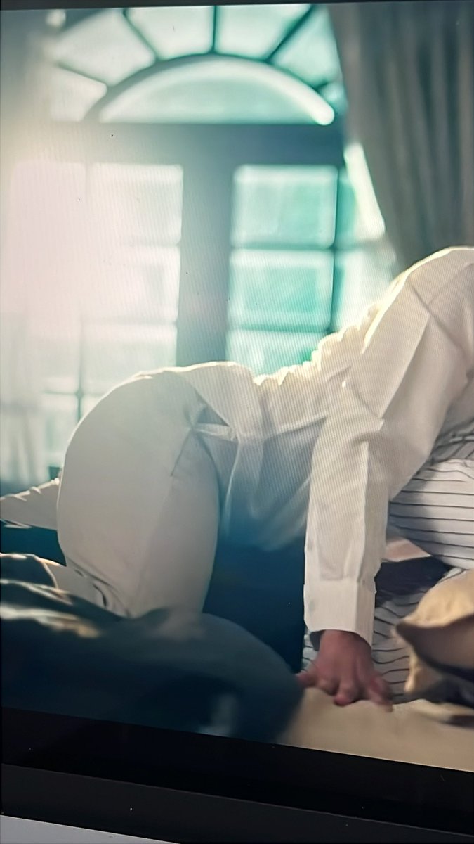 hliutuk's tweet image. DAMN