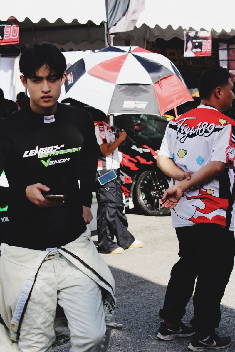 BarcodeTHFC's tweet image. Barcode Tinnasit FB Update 

Cr. 700th Anniversary Chiangmai Stadium

BARCODE CHIANGMAI RACE

@BarcodeTin 🌻
#BarcodeTin99 
#barcodetin #GMMTV
#LensoMTRxBarcode 
#LENSOMOTORSPORT 
#VENOMRACINGWHEEL
#ToyotaGazooRacingThailand