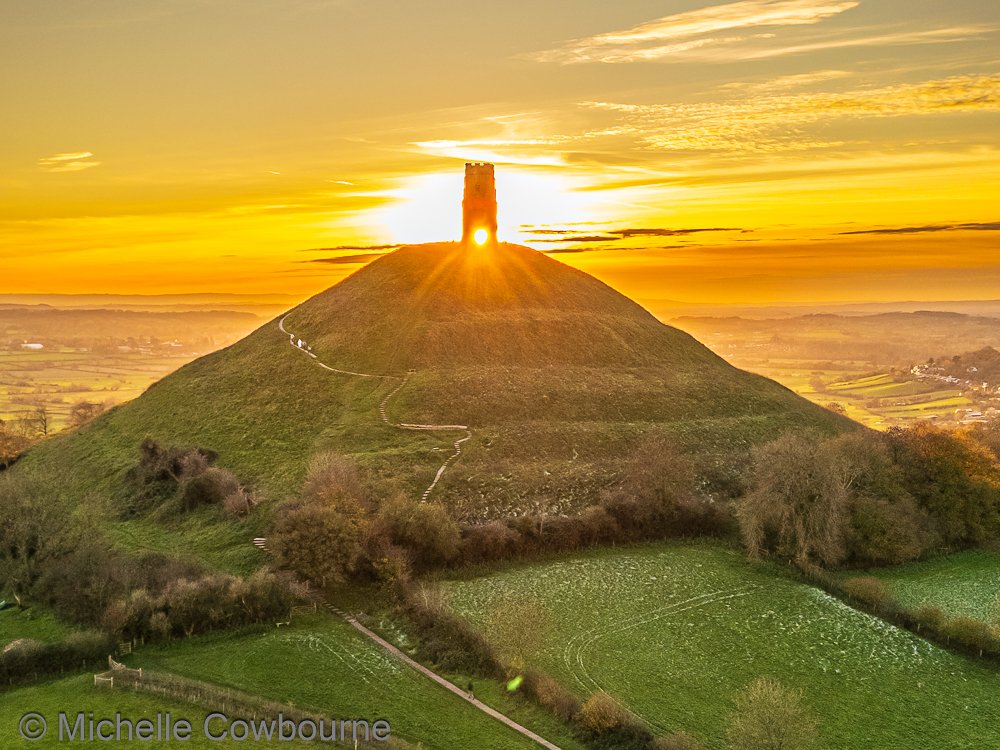 Sun coming through the archway tonight at sunset. Have a fabulous weekend everyone.