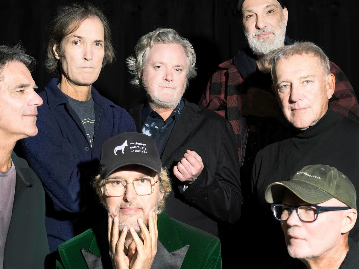 Esce oggi il nuovo album della band indie rock canadese Rheostatics intitolato The Great Lakes Suite a cui ha partecipato Alex Lifeson che sarà anche ospite dei loro concerti a Toronto di questa sera e domani (entrambi sold out)
ascoltabile su: youtube.com/watch?v=JO9td5…