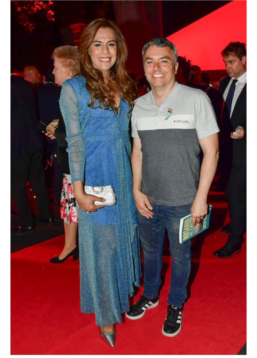 Funcionarios como el Mtro. de Justicia y el Secretario de Educación; jueces, camaristas y legisladores como el diputado de Sta. Fe, Paulón; participaron de una gran fiesta en la cancillería británica, por el cumpleaños 77° del Rey.
En el Día de nuestra SOBERANÍA
VERGÜENZA 😡