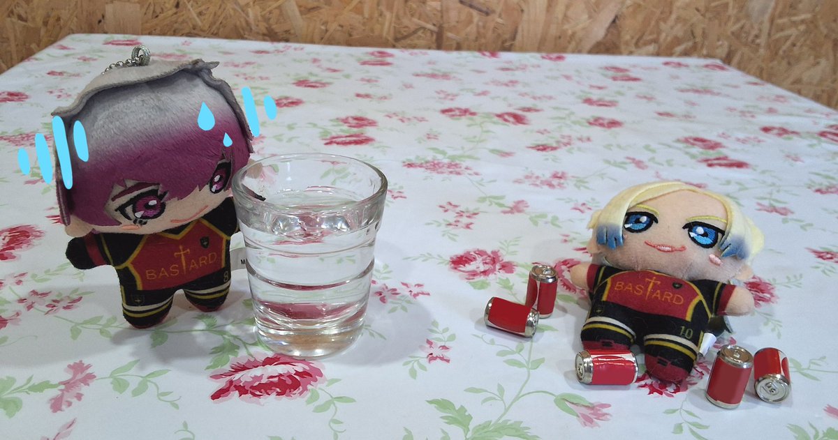 pinketness's tweet image. no more colas for kaiser, water only!