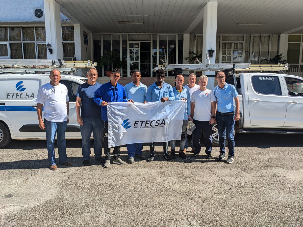 #CiegodeAvila despide dos parejas de reparadores que se unirán a las brigadas que ya se encuentran trabajando en Santiago de Cuba para dar el impulso final a la recuperación.
#EtecsaConCuba
