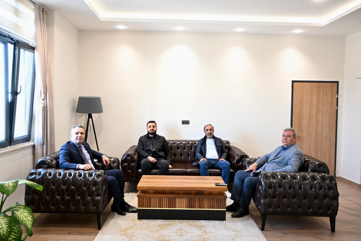 Milliyetçi Hareket Partisi (MHP) Adana milletvekili Sayın Muharrem VARLI, beraberindekiler ile birlikte Kaymakamımız Sayın Yakup PAPAKER'i Makamında ziyaret etti.