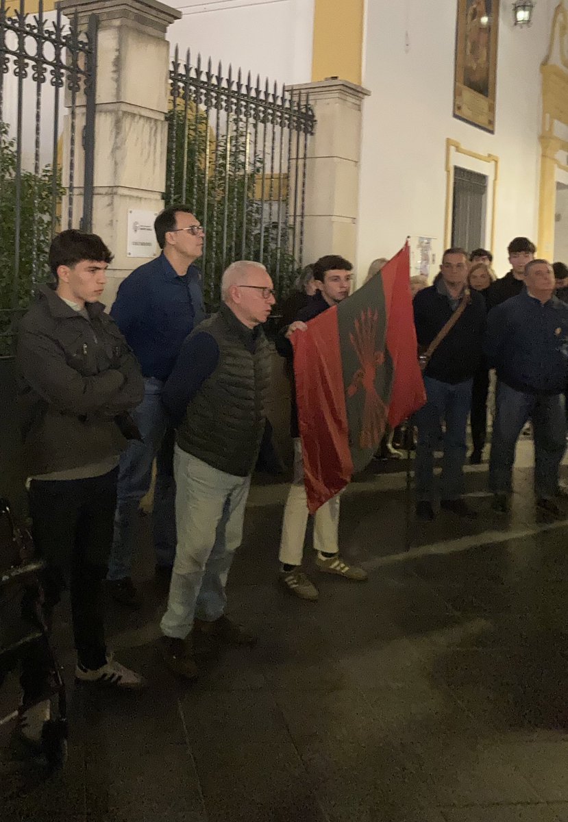 falange_sevilla's tweet image. Misa por el alma de José Antonio.
¡¡¡PRESENTE!!!