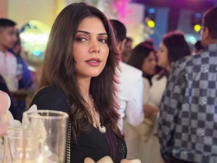 🖤 Ayeeshaa Khaan 🖤 tweet media
