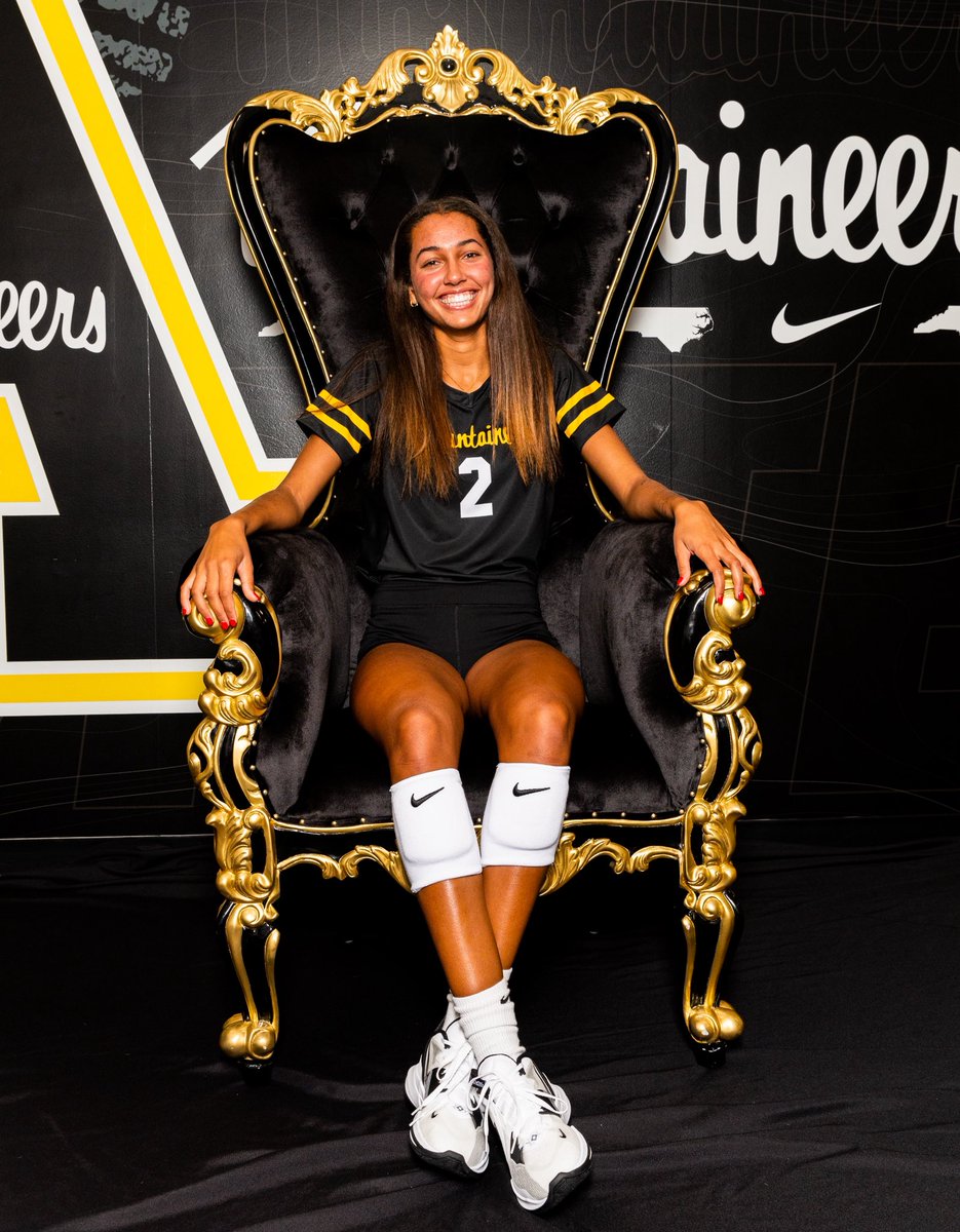 AppStateVB's tweet image. Today we’re wishing a very happy birthday to Maya Winterhoff! 🎉