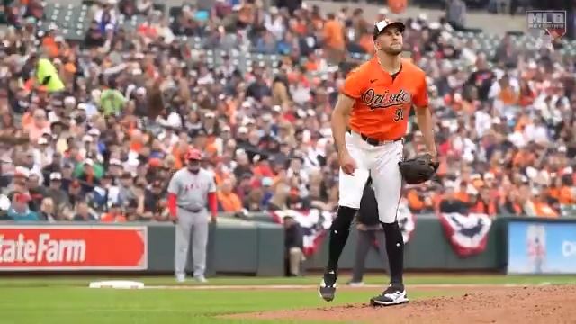 “The more I think about it, the more I love this trade for the Angels... there's also a chance [Grayson Rodriguez] turns into a Zack Wheeler or a Nate Eovaldi…” - Matt Vasgersian

#MLBNHotStove discusses the Grayson Rodriguez-Taylor Ward trade. 