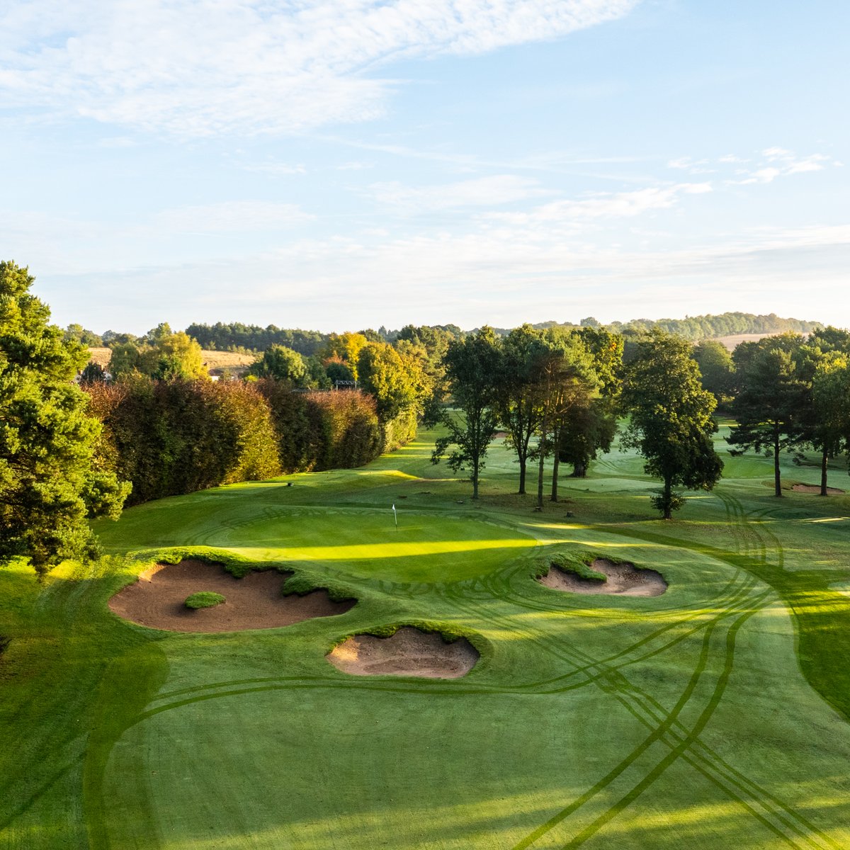 Our 10th hole sets a stern test for the back nine.

With Tom Simpson’s characteristic bunkering and careful shaping, every shot requires consideration, showcasing his genius in marrying challenge and strategy.