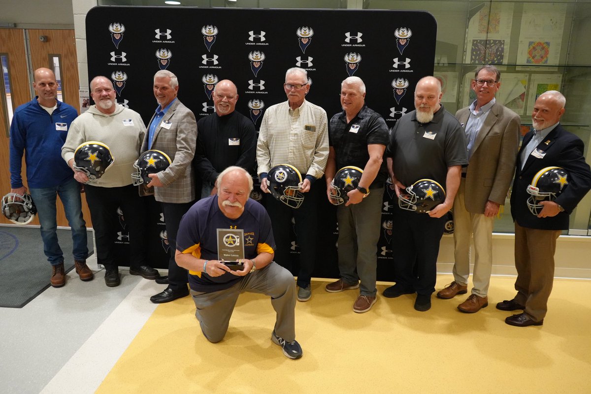 NRRangerFootba1's tweet image. The North Ridgeville Athletic Department inducted their class of ‘25 last night. Congrats to Walt Laveen, John McGraw, the undefeated team of 1978, and the rest of the inductees! @NR_Rangers @NRCSRangers