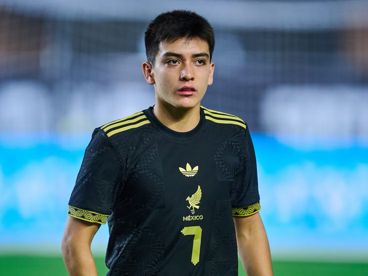 🚨𝗡𝗢𝗨𝗩𝗘𝗟𝗟𝗘 𝗣𝗘́𝗣𝗜𝗧𝗘 𝗦𝗨𝗥 #𝗙𝗖𝟮𝟲 !

Gilberto Mora 🇲🇽 (2008) a été 𝗔𝗝𝗢𝗨𝗧𝗘́ aux agents libres via la dernière mise à jour des équipes ! 🆕

𝟳𝟯 de note générale et 𝟴𝟳 de potentiel pour le jeune milieu offensif… 😮‍💨