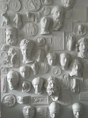 ArtRenewalCtr's tweet photo. Plaster Drawing Casts
American sculptor Justin Ryan Kendall has spent years building a collection of plaster casts with the goal of making them available and affordable to students, artists, and lovers of art and art history.
https://t.co/WIVtVwsWYs
#plastercasts #drawing #art https://t.co/LV8bCyrDFG