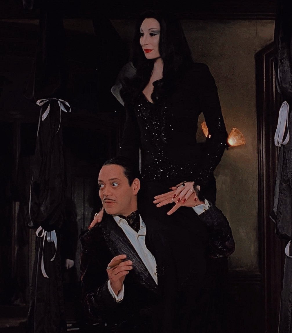 milfgomery's tweet image. 